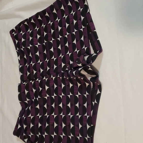 Shorts - Picture 1 of 3